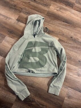 Bodybuilding girls sweater large